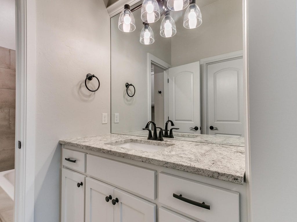 10709 Quail Reserve Home Bathroom Sink