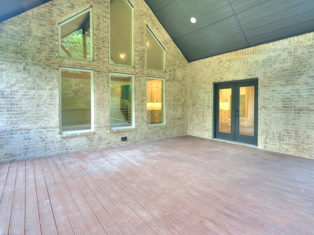 22960 Cooper Circle patio