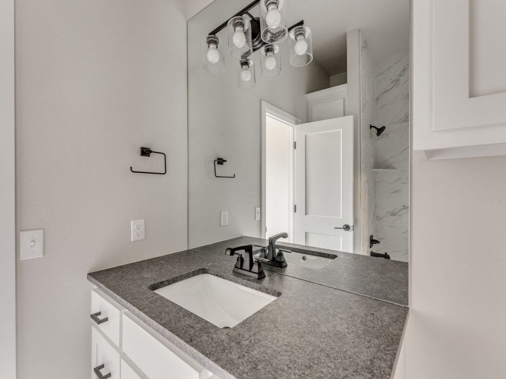 22960 Cooper Circle bathroom sink