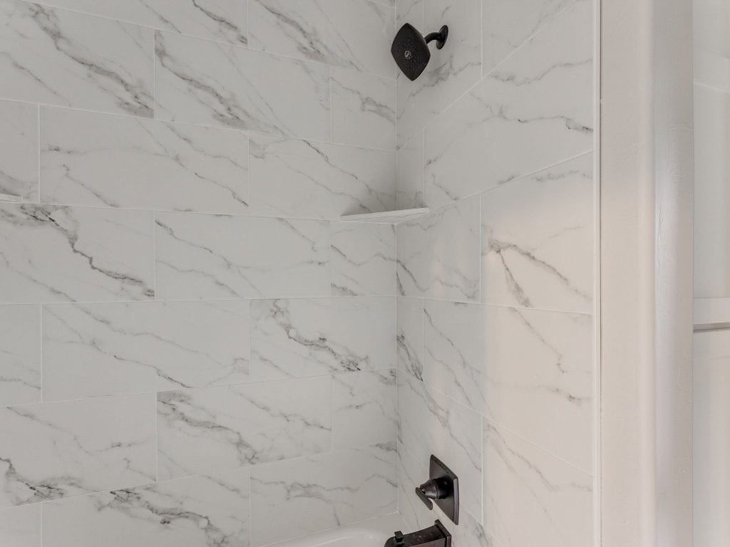 22960 Cooper Circle shower