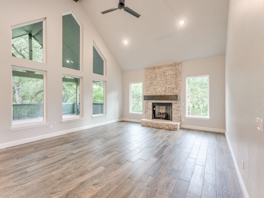 22960 Cooper Circle living room