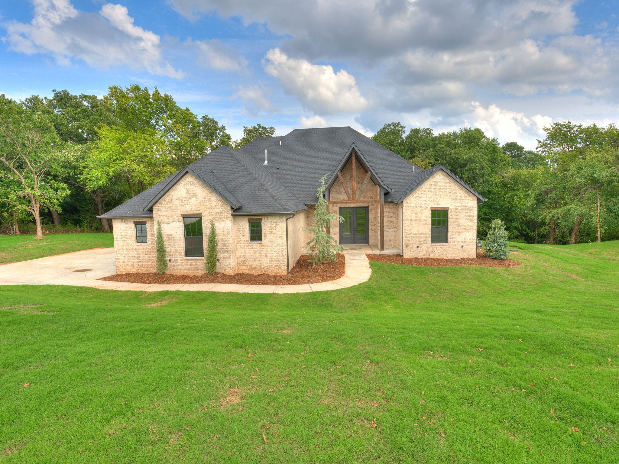 22960 Cooper Circle exterior