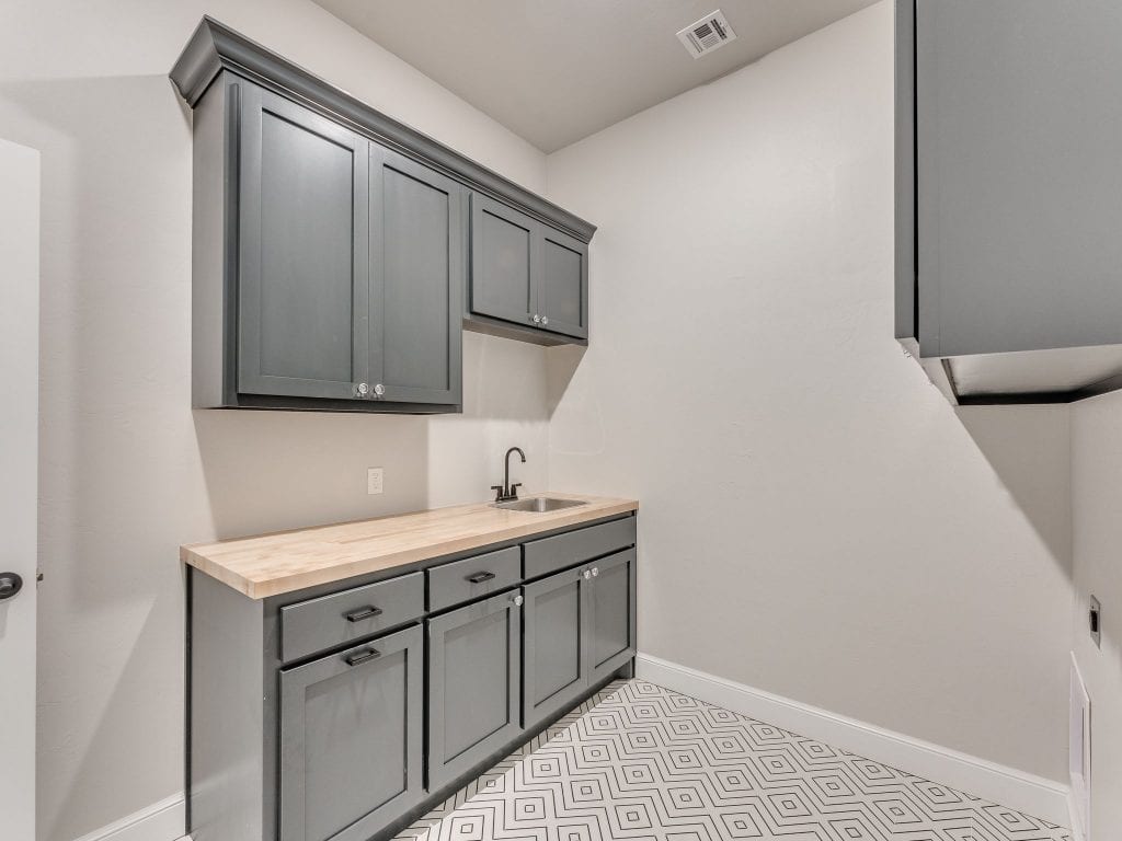 22960 Cooper Circle sink
