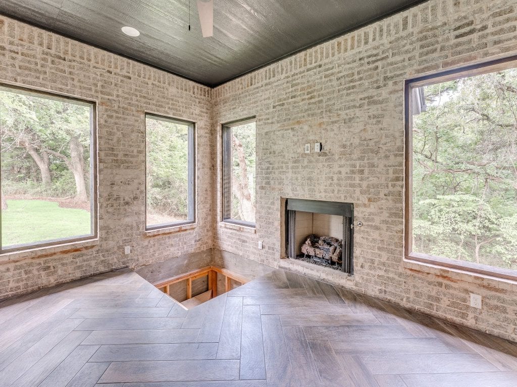 22960 Cooper Circle top floor