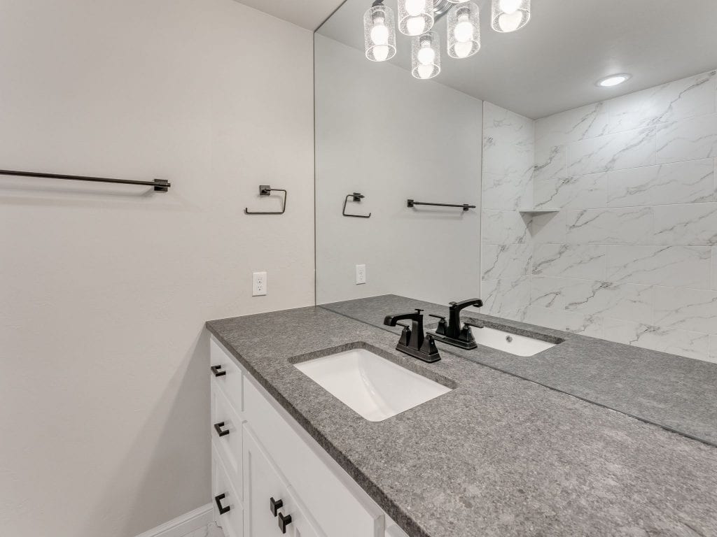 22960 Cooper Circle bathroom sink